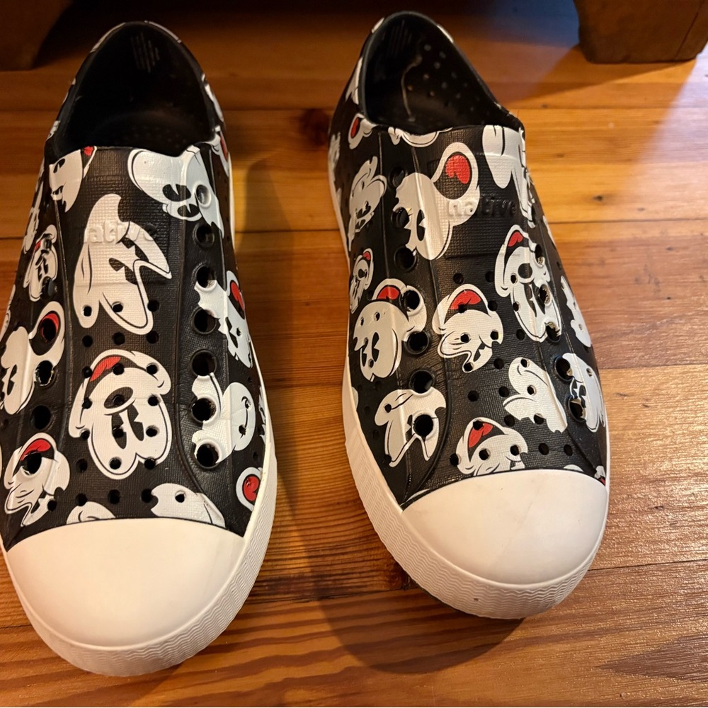 Native x Disney Mickey Mouse Slip-on Rubber Shoes Size M4/W6